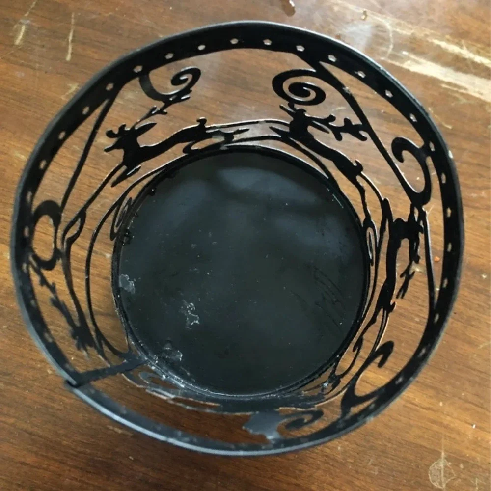 Bath & Body Works Santa Sleigh Reindeer Metal 3-Wick Candle Holder Sleeve Black‎